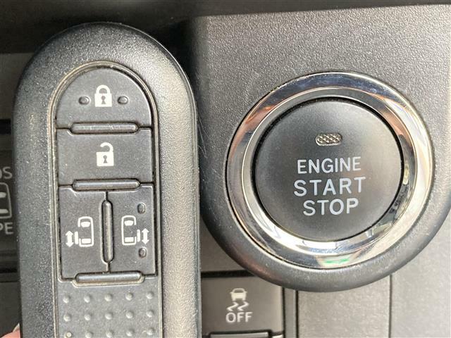 【スマートキー】ボタン一つでエンジンの操作が可能なので始動時も楽々ですね！！！