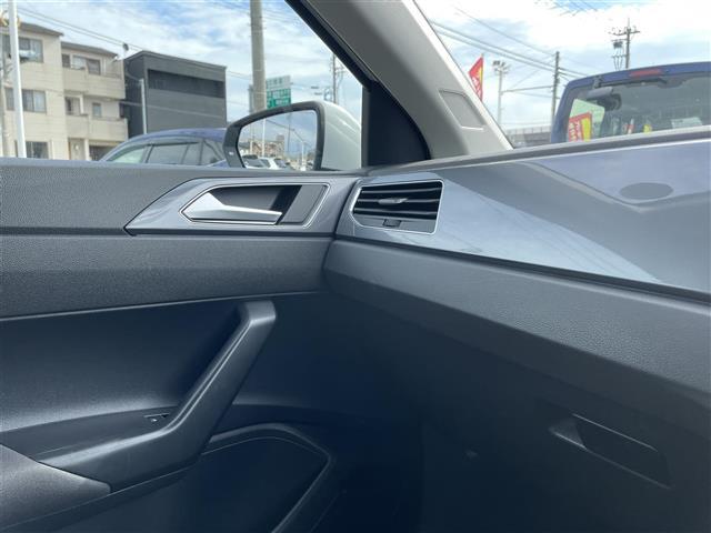 【窓操作部】軽い力で、窓を開けたり閉めたりすることができます！掲載箇所以外にご希望の写真がございましたら、お気軽にお問い合わせ下さい！メールや郵送でお送りさせていただきます。