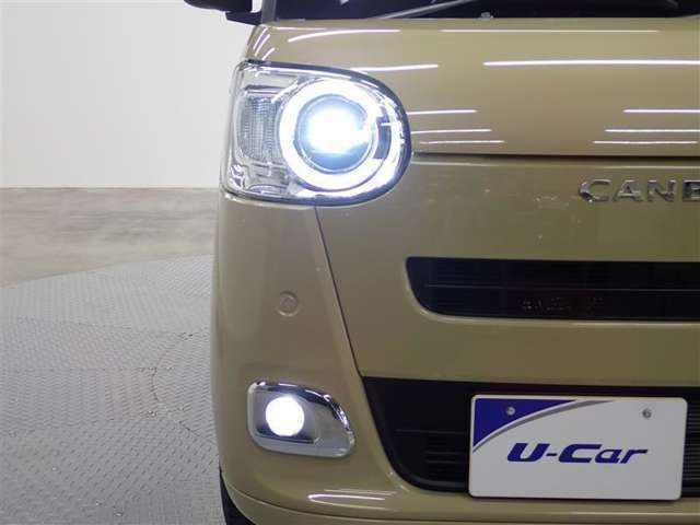 LEDヘッドランプ、フォグランプもついて更に安心