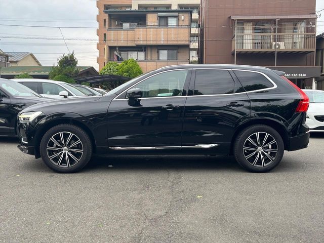 全国のVOLVOからお取り寄せが可能※！遠方の店舗に展示してあるクルマが気になる場合も、最寄りの店舗でご購入ただくことが可能です！是非私たちに要望をお聞かせください！