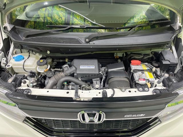 親切・丁寧な専門メカニックスタッフが応対！・車検・点検整備・事故等の修理などアフターサービスも安心。お車のカスタマイズもネクステージのサービススタッフまでご相談ください！