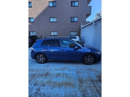 （サイドシルエット）ドアとボディーの隙間などをご覧頂くと、他社とは一線を画す精度の高さに気付かれると思います。