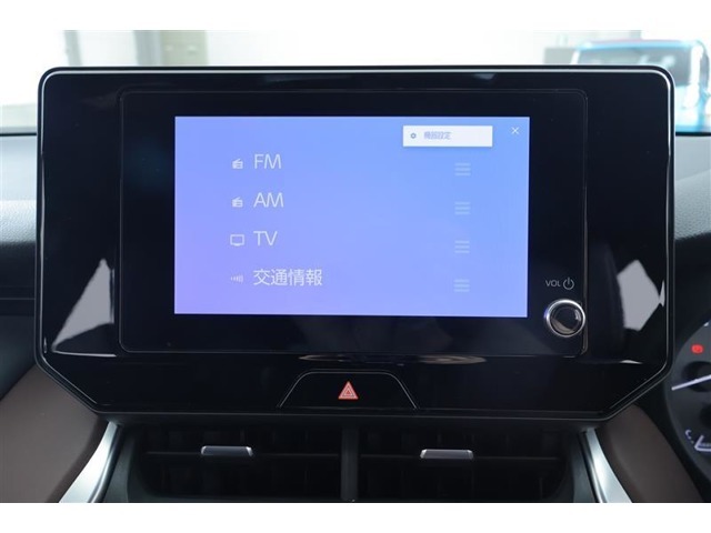 ディスプレイオーディオです♪Bluetooth・USB接続出来ます！バックガイドモニターで後方の確認が出来て安心です。