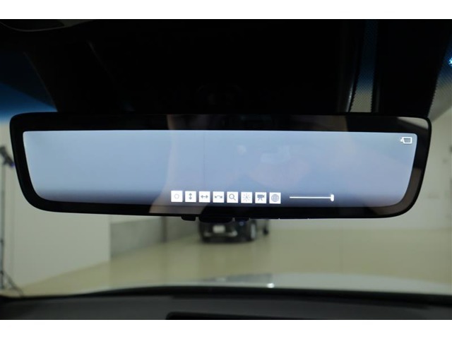ドライブレコーダー機能内蔵型電子インナーミラーです！後方の視野角が広く、後席に同乗者がいても確認が出来ます！ドライブレコーダー機能は車両の前後録画します！