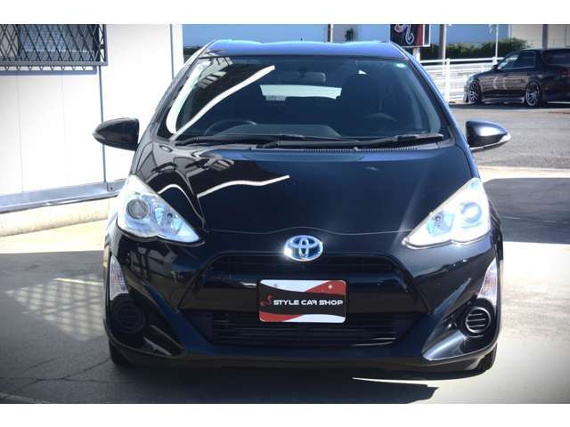 クルーズコントロール　革巻きステアリング　オートエアコン