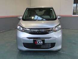 フロントカメラにより前方車輌や歩行者を検知。衝突の危険があるときは警報や衝突被害軽減ブレーキが作動します！