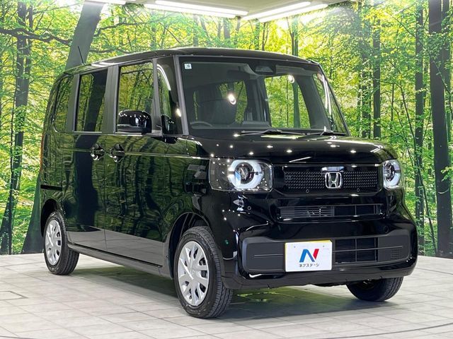 大好評のボディコーティング「弾スプラッシュコート」もご納車までに施工可能。通常のガラスコートと異なる、耐久年数6年の無機質ガラスコーティングが、ボディをキレイな状態に保ってくれます。
