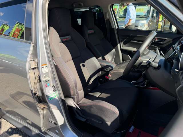 工賃別オイル代年2回無料＆24時間ロードサービスのケーユーメンバーズカードや3年間のオイル交換無料♪定期点検整備代、消耗品の交換がセットになったメンテナンスパック、こすっても安心コーティング等の特典有