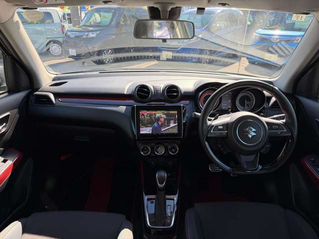 弊社の展示車は全車両に車両状態説明書を掲示しております。修復歴の有無は勿論、ドア等の外板の交換歴の有無までも表示☆口頭説明では無く書面にてお渡ししております♪