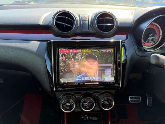 自社陸運局指定工場完備！国家資格車検検査員やメーカー資格1級を持った整備士による整備。ステレオ、エアコン等走行に関係のない所も不具合箇所があれば修理してお渡しいたします。