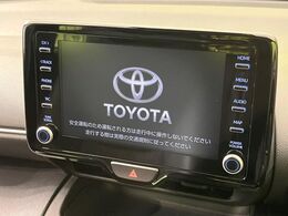 【純正9型ナビ】人気の純正ナビを装備しております。ナビの使いやすさはもちろん、オーディオ機能も充実！キャンプや旅行はもちろん、通勤や買い物など普段のドライブも楽しくなるはず♪