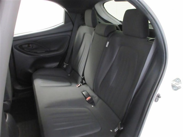 清潔で広々した座席です。ぜひ、現車を見て体感してみてください。