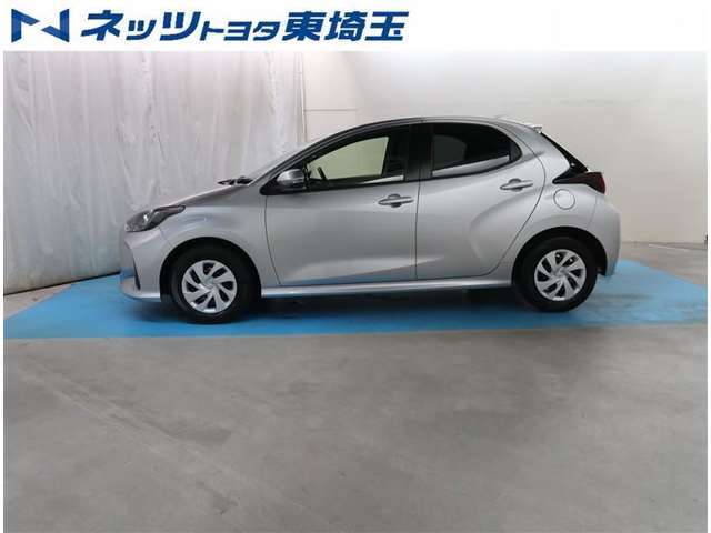 【サイド】プライバシーガラス付きなので陽射しの軽減や、ラゲッジスペースの荷物を見難くする効果もあります。