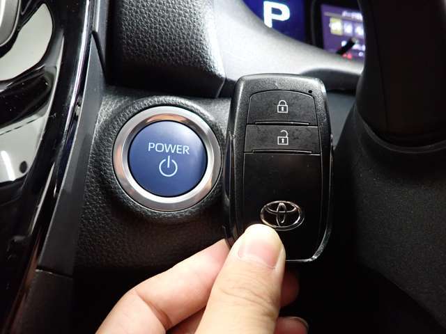 純正7インチナビ・バックカメラ・アダプティブクルーズコントロール・レーンキープアシスト・衝突軽減ブレーキ・LEDヘッドライト・障害物センサー・ETC・Bluetooth・スマートキー・AC100V