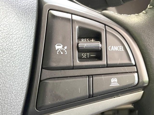 【アダプティブクルーズコントロール】高速道路での長距離走行が楽に！！自動で速度を保つクルーズコントロールが、衝突軽減システムと連携し、前方の車両を感知して車間を保つように速度調節してくれます！！