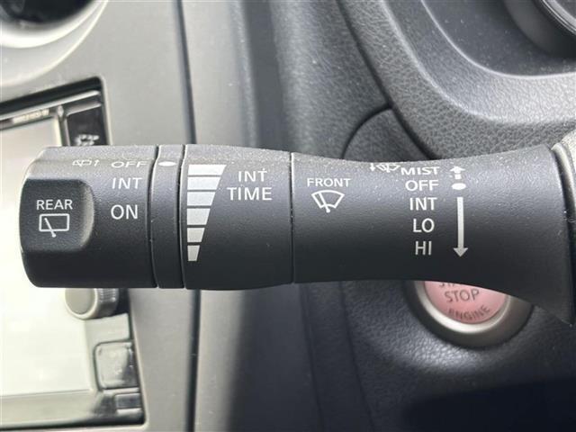 【ワイパー】好きなタイミングでワイパーを作動させられます！