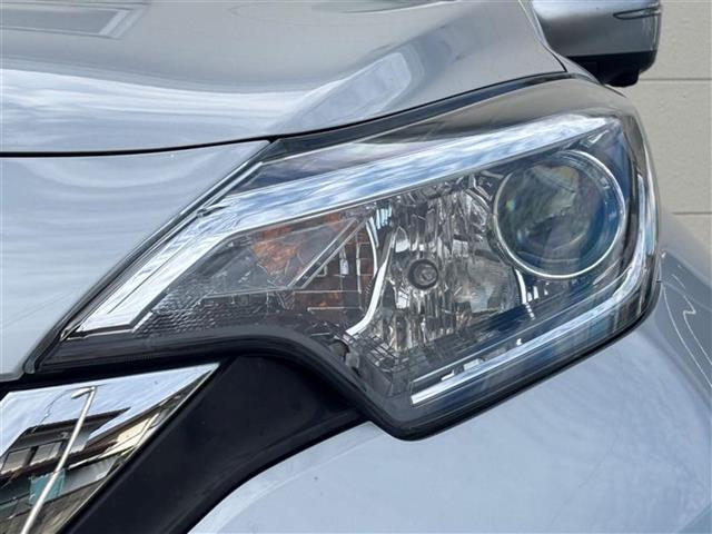 【ライト・ランプ】悪天候や夜間の走行も視界良好で安心してお乗りいただけます。ヘッドライト・ホイール・フロントガラスなど色々な部分コーティングをご用意しております。ぜひご相談ください。