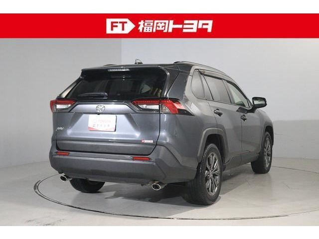 トヨタ認定中古車、評価4.5。走行距離10万キロ以内できれいな状態です。