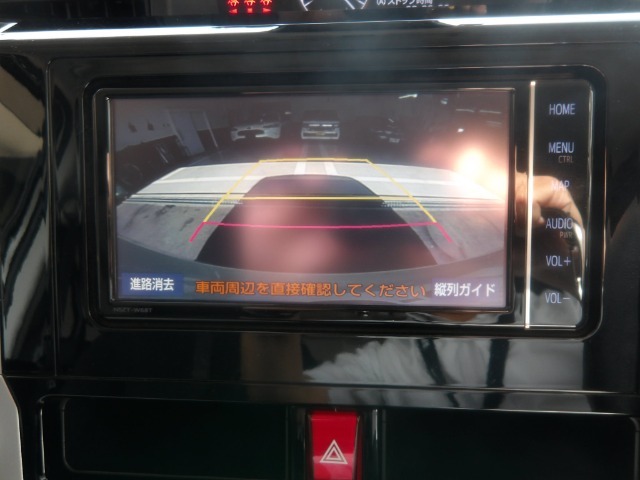 ☆バックカメラ付きです。車庫入れも安心ですね♪☆