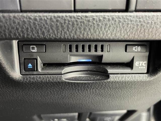 【　ETC　】今やカーライフにおける重要性はナビにも匹敵するのではないでしょうか？セットアップを行うことで利用可能になります！※セットアップは別途有償