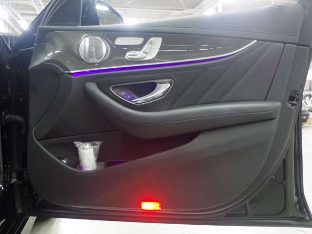 カーセンサーを見て電話しましたとお伝え下さい。078-261-1261までお気軽にお電話下さい。全国納車可能です。納車方法に関してもお気軽にご相談ください。