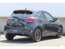 ☆ジェットブラックマイカのMAZDA2☆