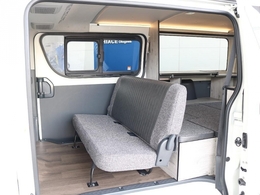 後席も同様のシートカバー装着済みです♪♪