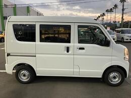先行車発進お知らせ機能・ふらつき警報機能を搭載。