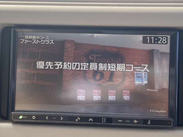 展示車両に関しましても、全ての取り扱いの車に対して厳しくチェックしております。