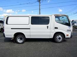 最大積載量2トン！目立つキズや看板アトなどもなくキレイな状態を保ったおススメの1台☆