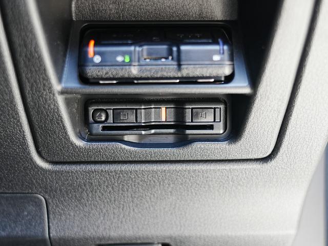 ETC車載器搭載です。スマートICも増えてきており、必須装備といって良い便利装備です。