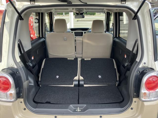 広々とした駐車場をご用意しておりますので、運転が苦手な方でもご安心ください。また、大型の屋根がございますので、雨に濡れることなくご移動できます。