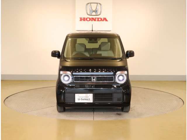 「自動車保険」と「あんしん特典」がひとつになったHondaのお店ならではの保険プランです。お客様のカーライフにより一層の安心をプラスします。
