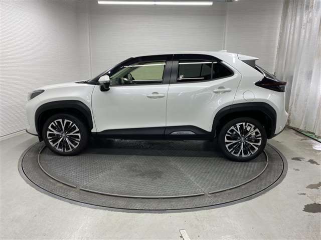 全車「まるまるクリーン」済みです！！内装はフロントシートをはずしてクリーニングしています。外装もエンジンルームもピカピカです。トヨタディーラーならではの品質をお届けします！