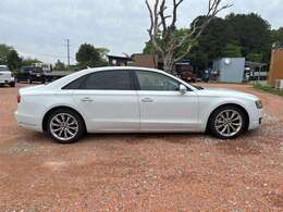 ご契約から納車まで専任スタッフがお客様をサポートいたします。ご不明な点等ございましたらお気軽にお問い合わせ下さい。