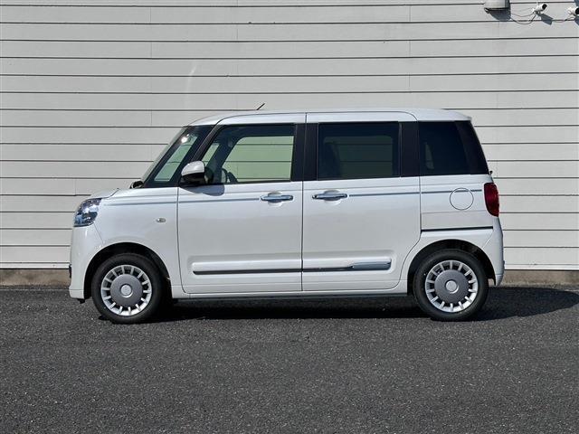 白のボディは非常に清潔感のある印象です。どんな方にでもマッチするお色です♪