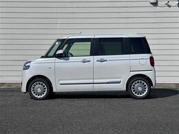 白のボディは非常に清潔感のある印象です。どんな方にでもマッチするお色です♪