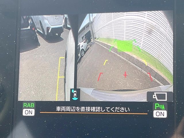 【サイド＆バックカメラ】停車・駐車時に死角になりがちな運転席から見えづらいサイドとリアの障害物を確認できます！雨天時や夜間などは特に活躍してくれるアイテムです。