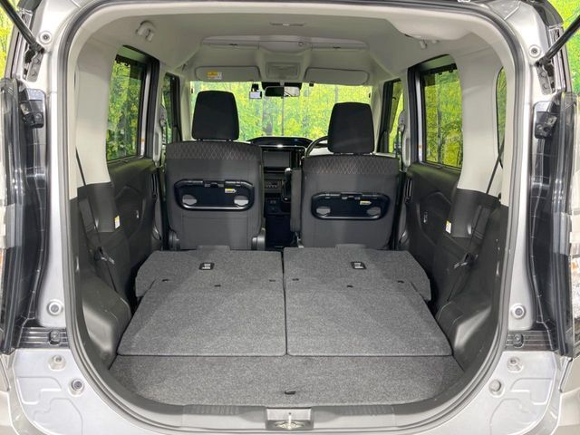 普段のお買い物や通勤、送迎等に十分な荷室スペースを確保しております。セカンドシートを倒すと、大きな荷物の積載も可能です♪