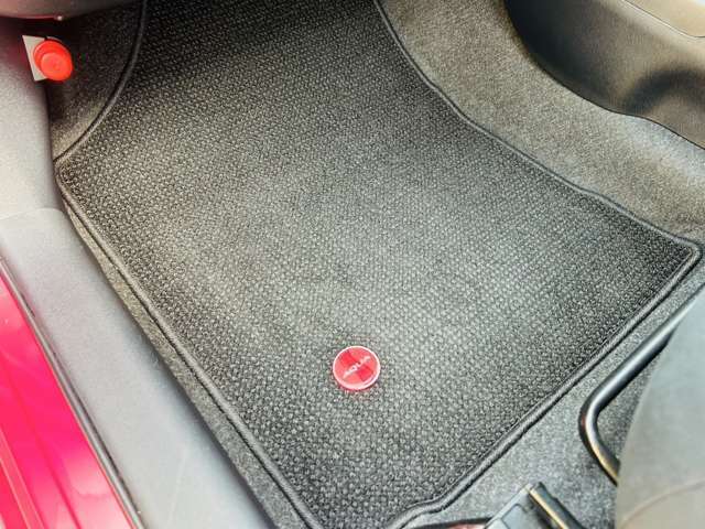 使用感は御座いますが、ご納車前には掃除機清掃を行います！