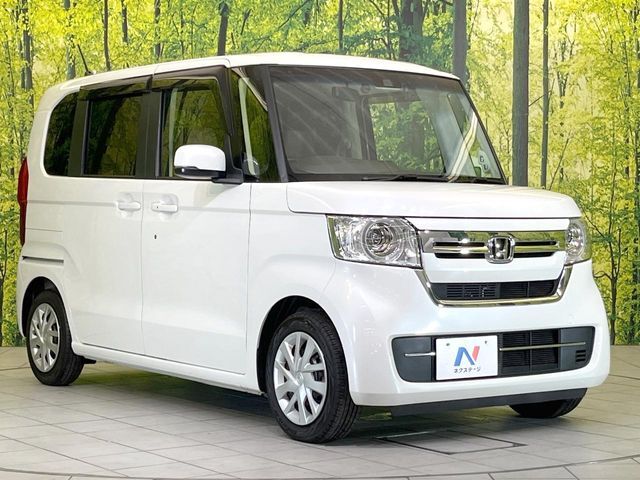 大好評のボディコーティング「弾スプラッシュコート」もご納車までに施工可能。通常のガラスコートと異なる、耐久年数6年の無機質ガラスコーティングが、ボディをキレイな状態に保ってくれます。