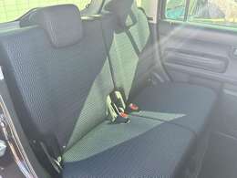 後部座席ともに状態も良いです。