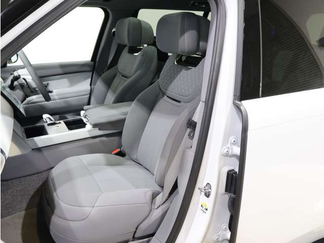 ・パワシート/シートヒーター/クーラー/マッサージ付き