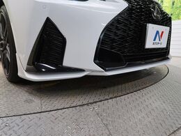 【TRDエアロ】人気のTRDエアロを装備！クルマの外観がよりスタイリッシュになり、街中で存在感あふれる1台に♪将来買い替える時にもリセールに影響しやすく、価値ある人気の装備です！