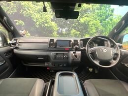 グループ総在庫数約30，000台！！全国の系列店からメーカー・車種問わずご紹介出来るので、あなたにピッタリのお車が見つかるはずです♪まずはお問い合わせ下さい☆