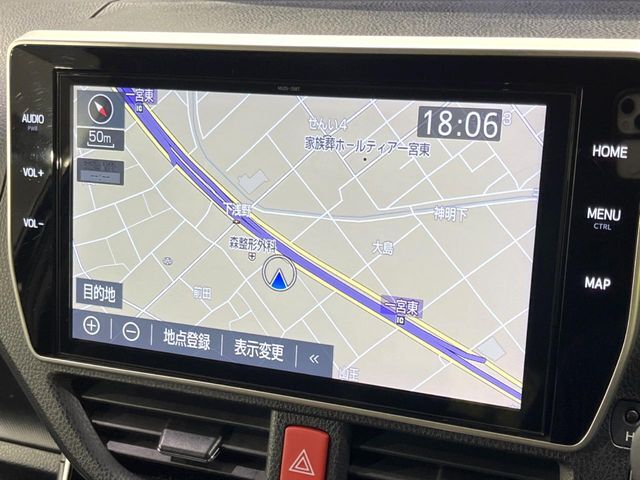 【大画面ナビ】人気の大型10インチナビを装備。存在感のある大画面はインパクト大！ナビ利用時のマップ表示は見やすく、テレビやDVDは臨場感がアップ！いつものドライブがグッと楽しくなります♪