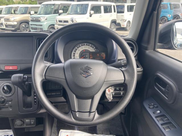 ネット画像だけではお車の状態を把握するのは難しいですよね？お車の状態やお見積り等は営業スタッフまでお気軽にお問合せ下さい。