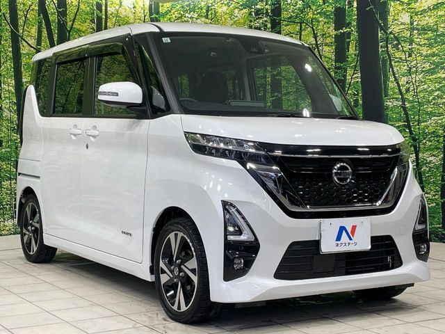 大好評のボディコーティング「弾スプラッシュコート」もご納車までに施工可能。通常のガラスコートと異なる、耐久年数6年の無機質ガラスコーティングが、ボディをキレイな状態に保ってくれます。