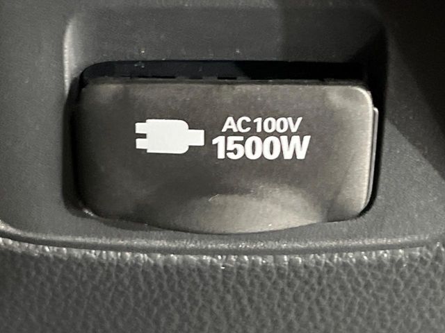 【1500Wアクセサリーコンセント】消費電力1500Wまでの家電が使えます。キャンプやスポーツ・アウトドアでのアクティビティはもちろん、災害・停電の際に大活躍♪