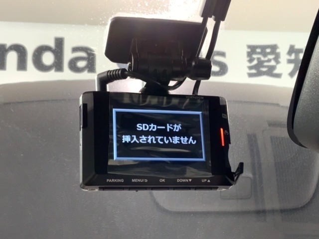 万が一の事故のときもドライブレコーダーがあると安心です。ご利用になる場合は個人情報保護の観点より新品の対応SDカードをお求め下さい。